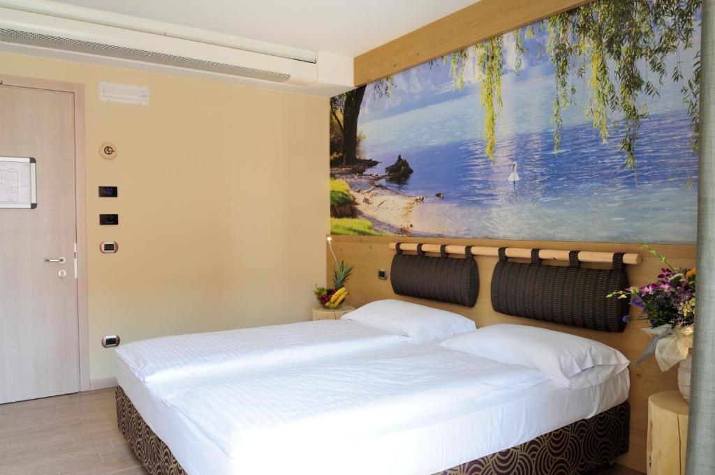 Eco Hotel Bonapace Torbole Sul Garda Chambre photo