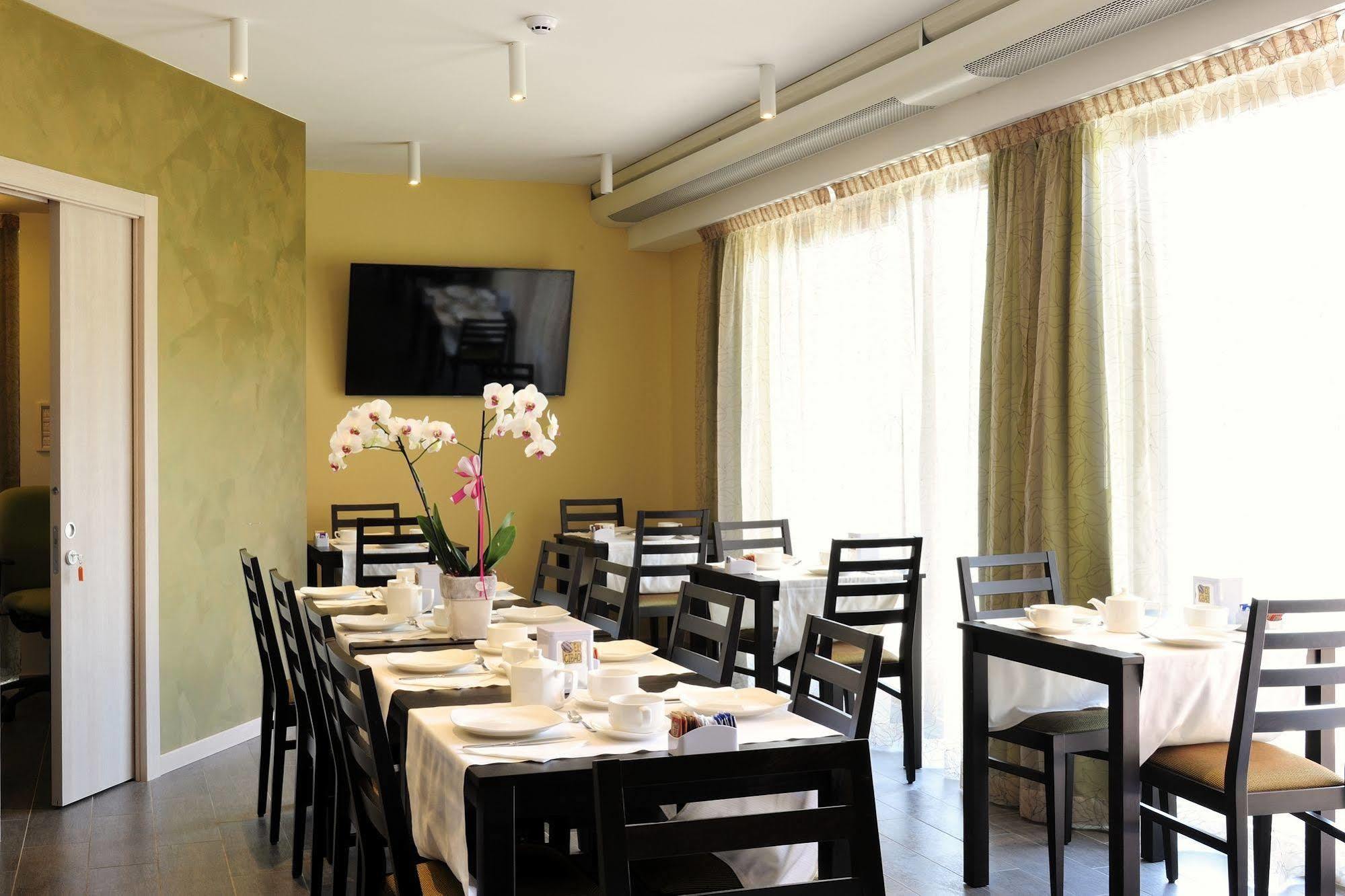 Eco Hotel Bonapace Torbole Sul Garda Extérieur photo