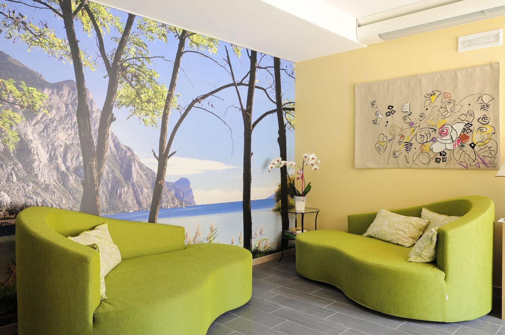 Eco Hotel Bonapace Torbole Sul Garda Extérieur photo